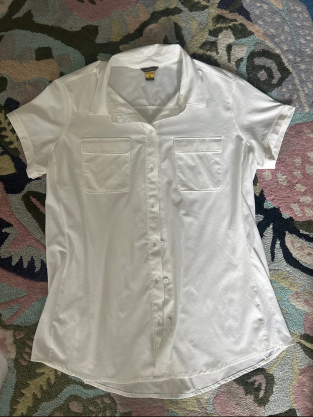 Women's White Short-Sleeve Button Front Pocket Shirt - stretchy material